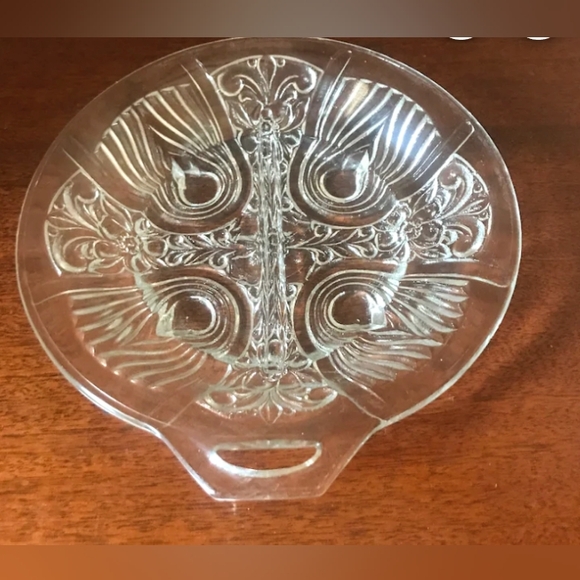 Art Deco Era Divided Glass Dish - Handle & Feet LOVELY 🏵️ - Picture 8 of 9